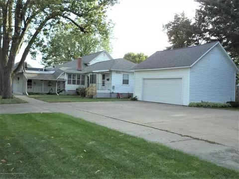 611 E State St, Saint Johns, MI 48879 photo 3
