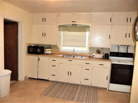 611 E State St, Saint Johns, MI 48879 photo 37
