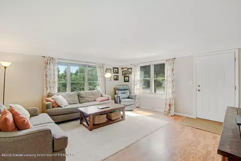 340 W Jefferson, Dimondale, MI 48821 photo 5