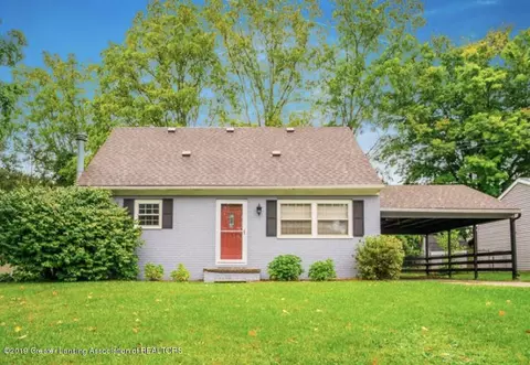 3422 Cooley Dr, Lansing, MI 48911 photo 1