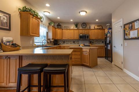 5485 Earliglow Ln, Haslett, MI 48840 photo 10