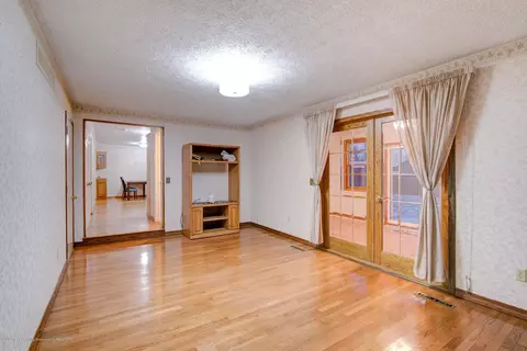 4666 Crampton Way, Holt, MI 48842 photo 8