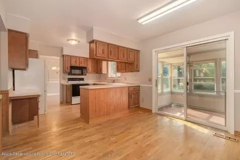 2390 E Herbison Rd, Bath, MI 48808 photo 4