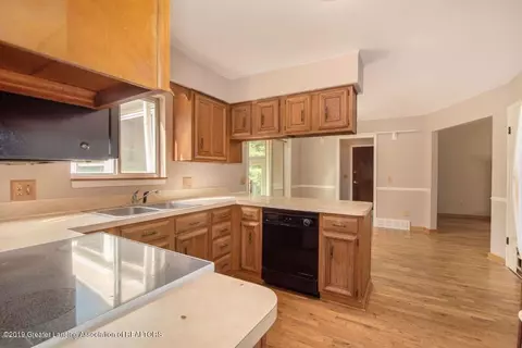 2390 E Herbison Rd, Bath, MI 48808 photo 8