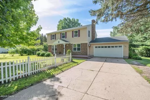 2390 E Herbison Rd, Bath, MI 48808 photo 29
