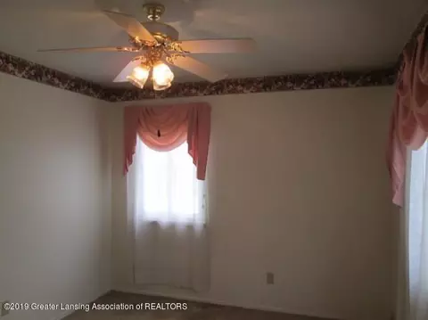 3944 Sheffield Blvd, Lansing, MI 48911 photo 17