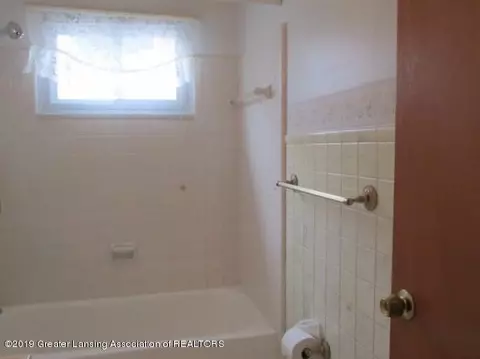 3944 Sheffield Blvd, Lansing, MI 48911 photo 16
