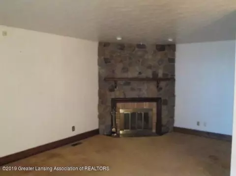 3944 Sheffield Blvd, Lansing, MI 48911 photo 8