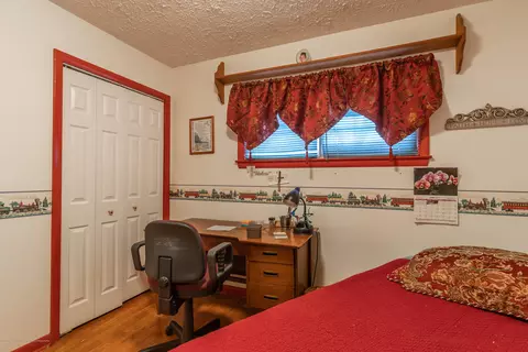 1742 E Stoll Rd, Lansing, MI 48906 photo 16