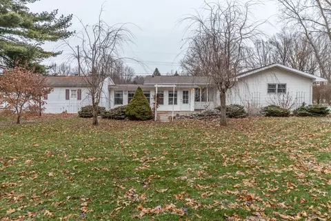 1742 E Stoll Rd, Lansing, MI 48906 photo 20