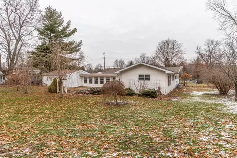 1742 E Stoll Rd, Lansing, MI 48906 photo 21