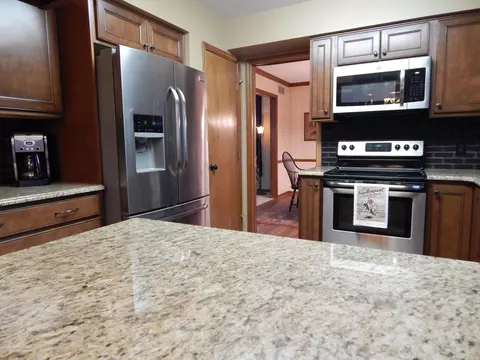 12460 Upton Rd, Bath, MI 48808 photo 9