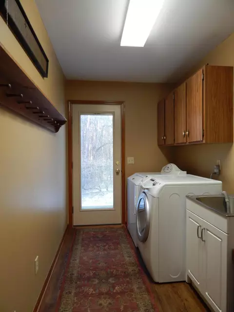 12460 Upton Rd, Bath, MI 48808 photo 28