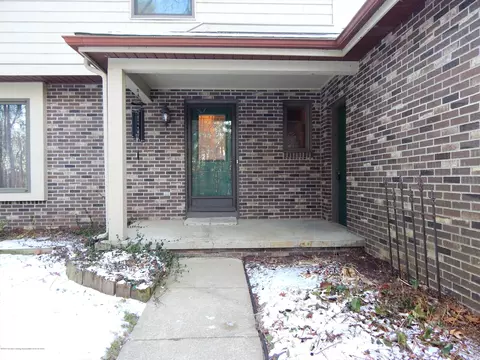 12460 Upton Rd, Bath, MI 48808 photo 4