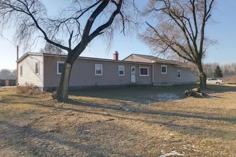 11900 E Sidney Rd, Crystal, MI 48818 photo 1