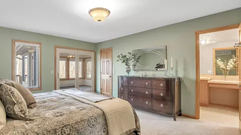 7979 Ashbrook Dr, Haslett, MI 48840 photo 11