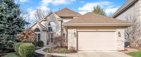 7979 Ashbrook Dr, Haslett, MI 48840 photo 2