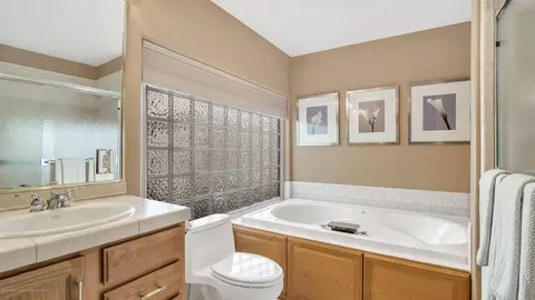 7979 Ashbrook Dr, Haslett, MI 48840 photo 13