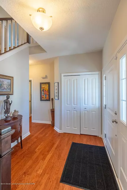 1184 Lobelia Ln, Dewitt, MI 48820 photo 5