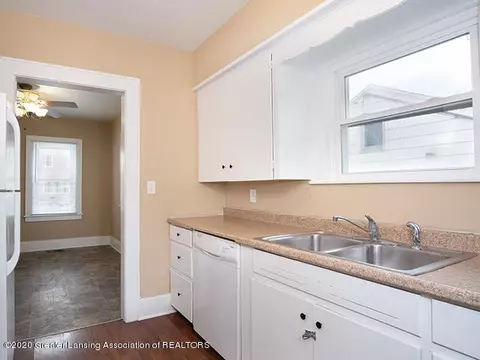 1108 Hapeman St, Lansing, MI 48915 photo 7