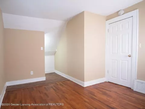 1108 Hapeman St, Lansing, MI 48915 photo 14