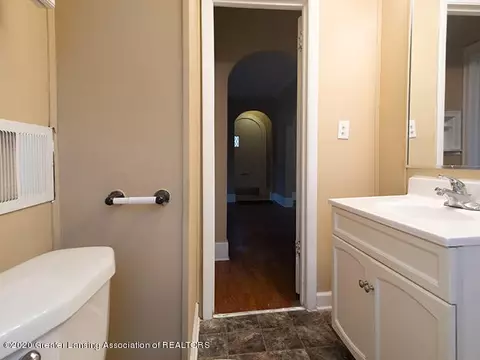 1108 Hapeman St, Lansing, MI 48915 photo 10