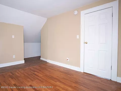 1108 Hapeman St, Lansing, MI 48915 photo 12