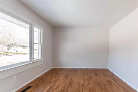 4501 Wainwright Ave, Lansing, MI 48911 photo 3