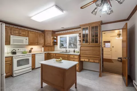 5638 Old Lansing Rd, Lansing, MI 48917 photo 6