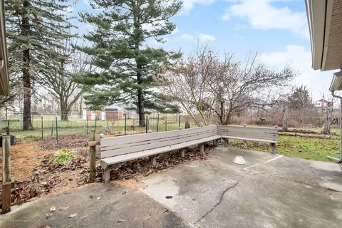 5638 Old Lansing Rd, Lansing, MI 48917 photo 18