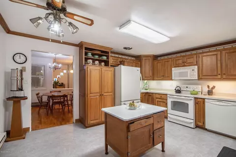 5638 Old Lansing Rd, Lansing, MI 48917 photo 7