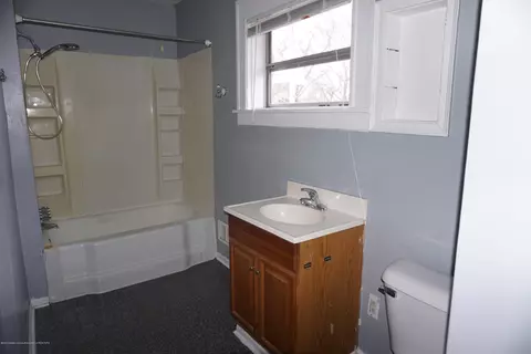 714 Johnson Ave, Lansing, MI 48906 photo 14