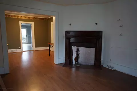 714 Johnson Ave, Lansing, MI 48906 photo 2