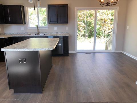 5153 Stone River Cir, Jackson, MI 49201 photo 13