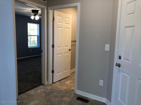 5153 Stone River Cir, Jackson, MI 49201 photo 15