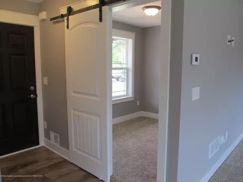 5181 Stone River Rd, Jackson, MI 49201 photo 3
