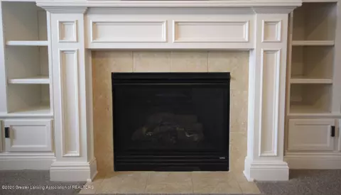 1047 Oakwood, Dewitt, MI 48820 photo 6