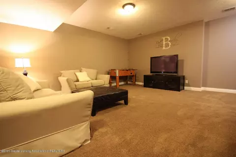 1047 Oakwood, Dewitt, MI 48820 photo 20
