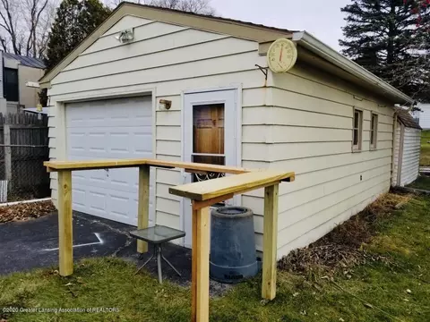 113 S Dibble Blvd, Lansing, MI 48917 photo 3