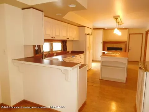 903 E Herbison Dr, Dewitt, MI 48820 photo 6