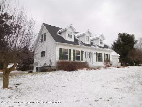 903 E Herbison Dr, Dewitt, MI 48820 photo 2