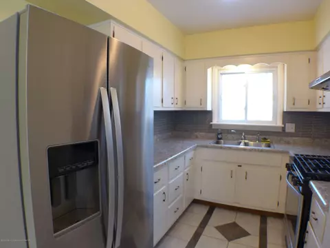2914 Sheffer Ave, Lansing, MI 48906 photo 12