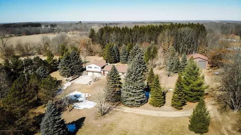 2213 E Hyde Rd, Saint Johns, MI 48879 photo 13