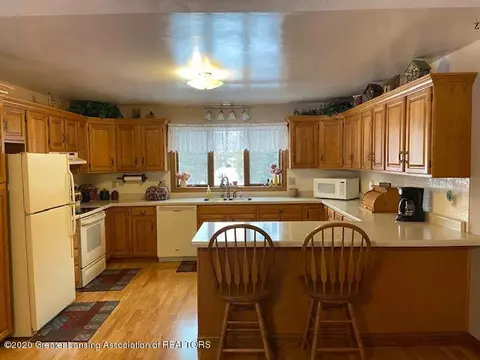 2213 E Hyde Rd, Saint Johns, MI 48879 photo 17