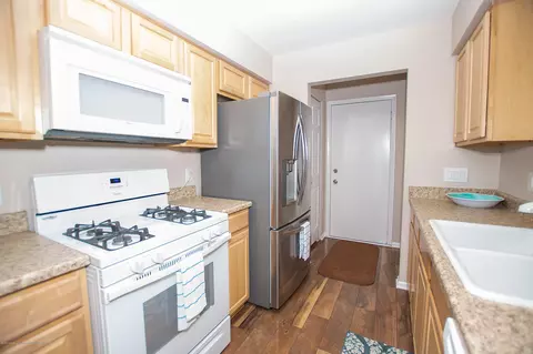 7331 Creekside Dr, Lansing, MI 48917 photo 8