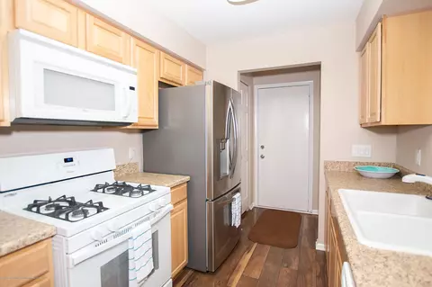 7331 Creekside Dr, Lansing, MI 48917 photo 6