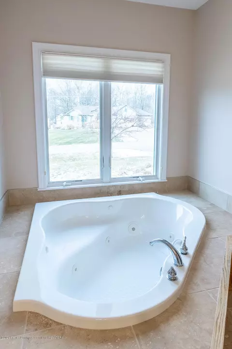 14331 S Kyle Rd, Haslett, MI 48840 photo 28