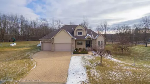 14331 S Kyle Rd, Haslett, MI 48840 photo 3