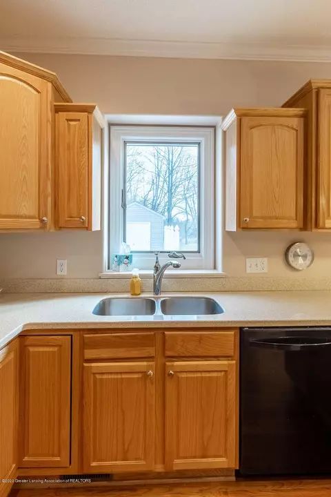 14331 S Kyle Rd, Haslett, MI 48840 photo 17