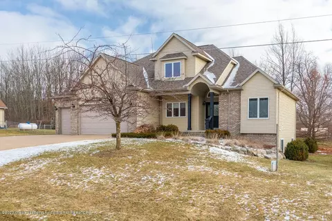 14331 S Kyle Rd, Haslett, MI 48840 photo 2